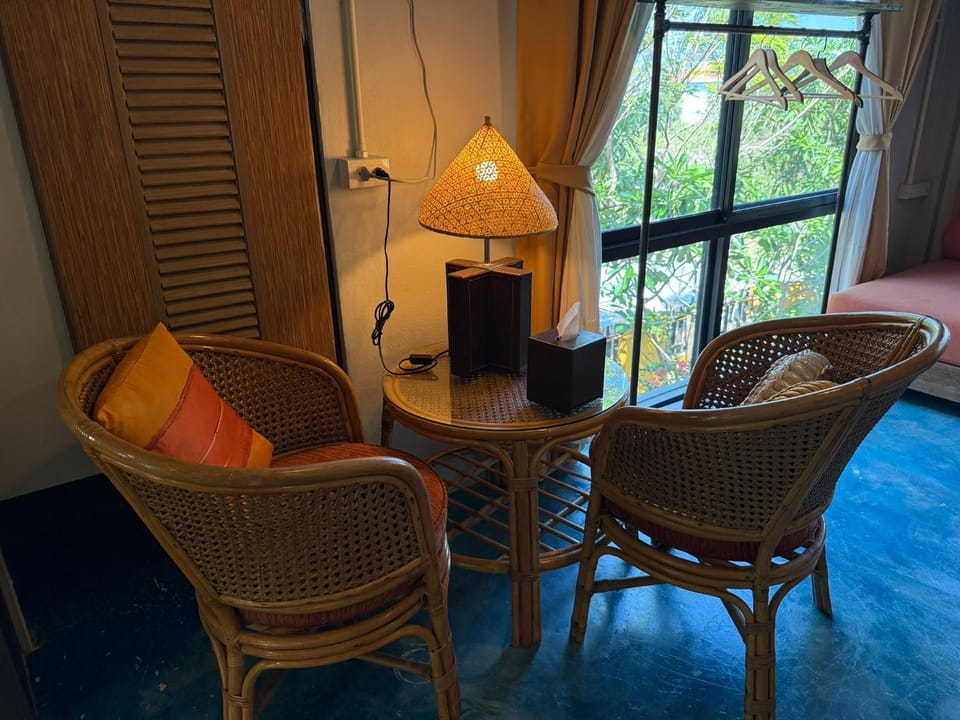 Seating area