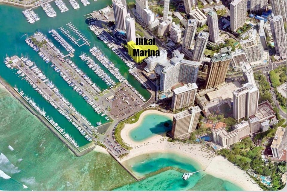Property building, Nearby landmark, Day, Neighbourhood, Natural landscape, Bird's eye view, Beach, City view, Sea view, Street view