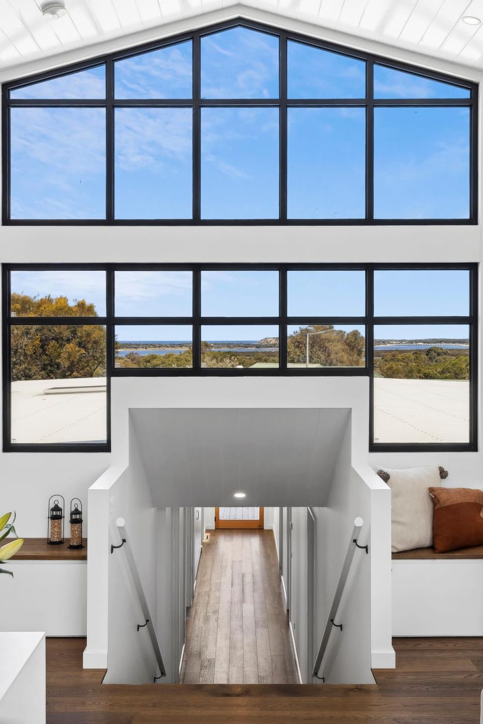 Saltaire Luxurious Beach House with Breath-taking Views House in Ocean Grove