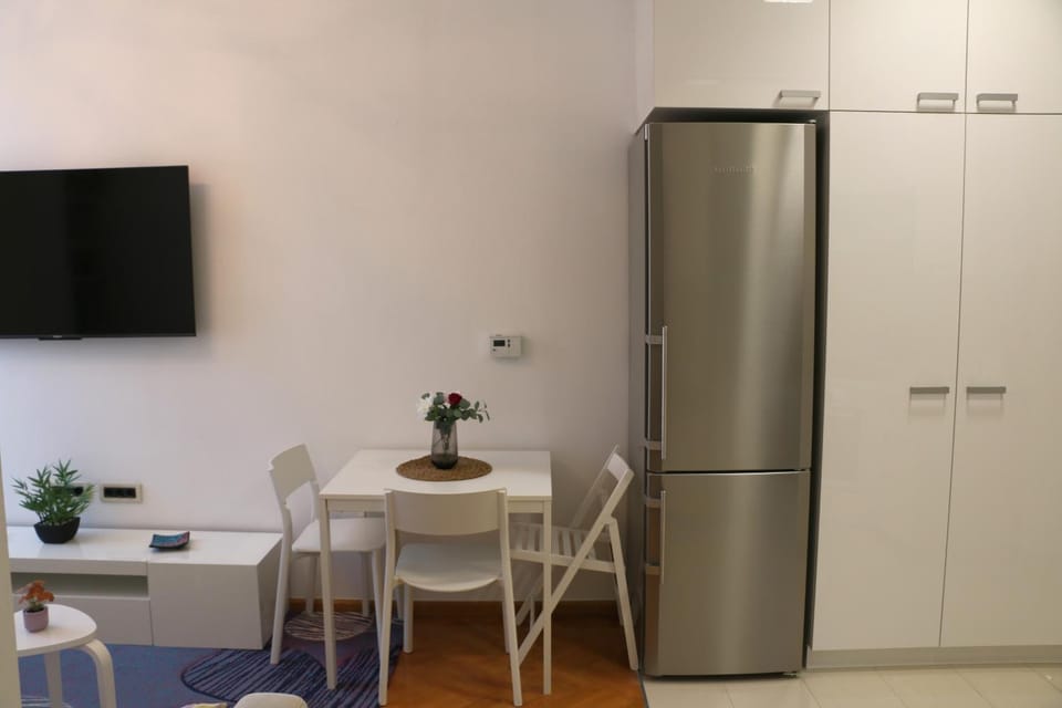 TV and multimedia, Dining area, wardrobe