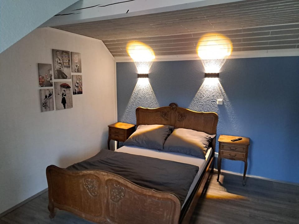 Living room, Bedroom