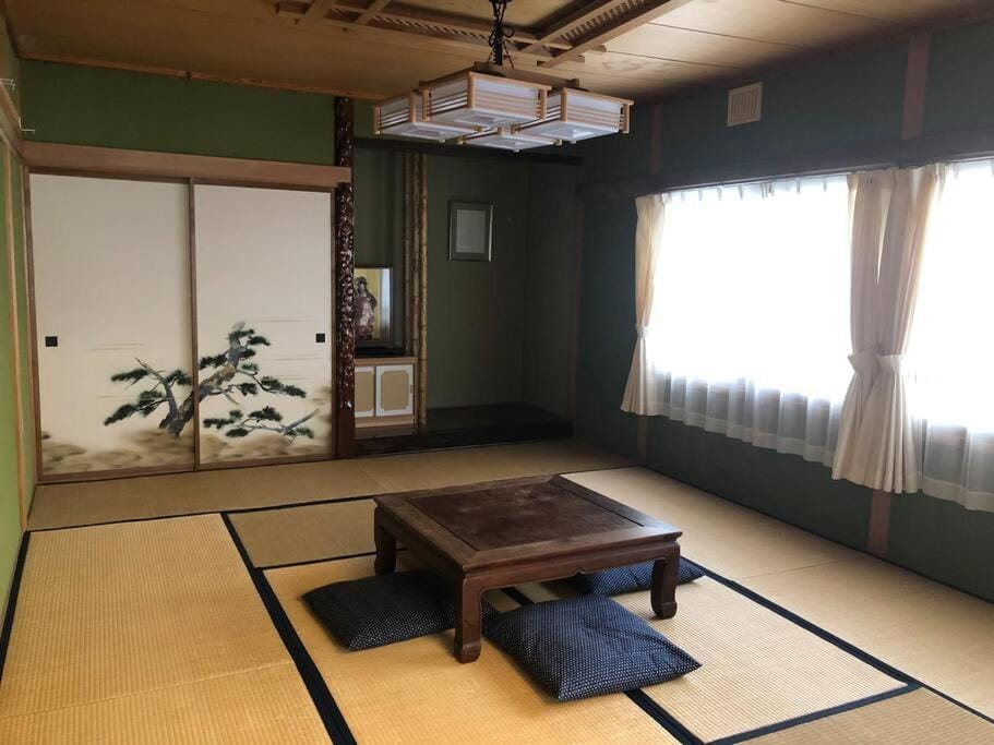 Photo of the whole room