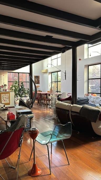 Maison atypique style loft Villa in Toulon