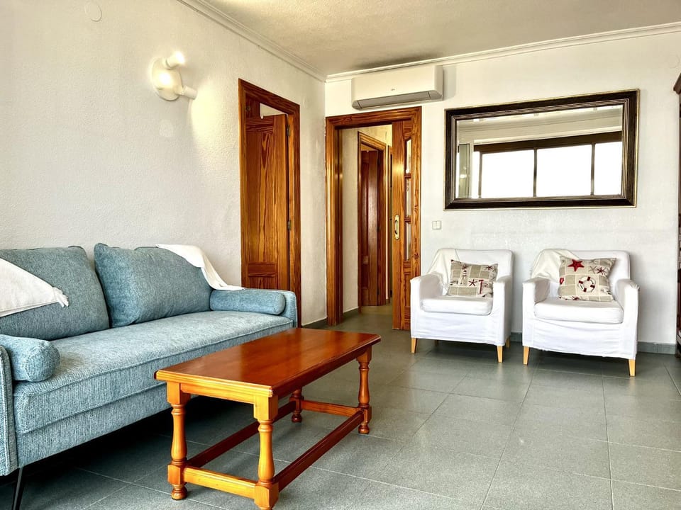 Communal lounge/ TV room, Living room