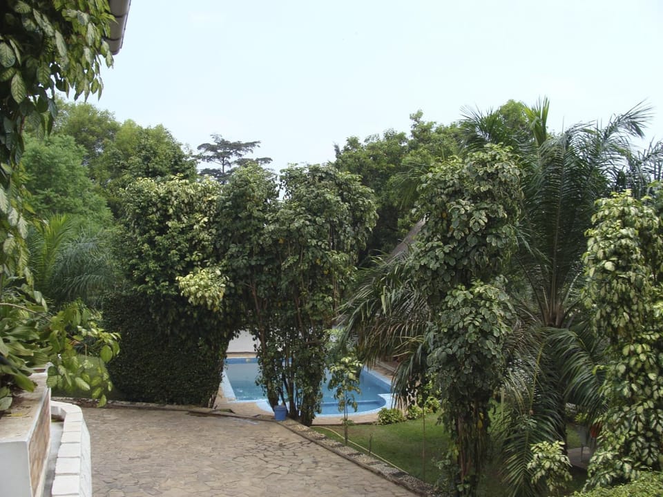 Swimming pool, Swimming pool
