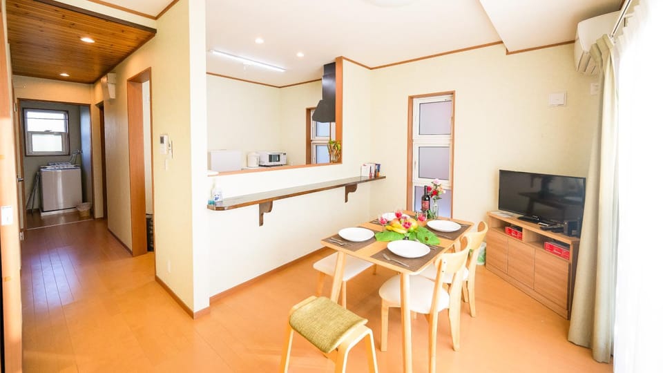 TV and multimedia, Kitchen or kitchenette, Dining area