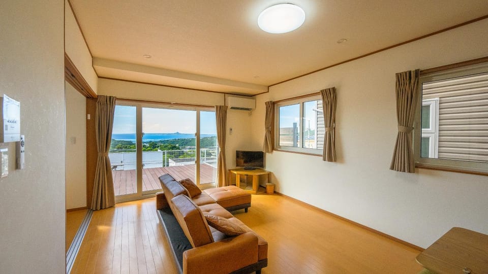 Natural landscape, TV and multimedia, Living room, Photo of the whole room