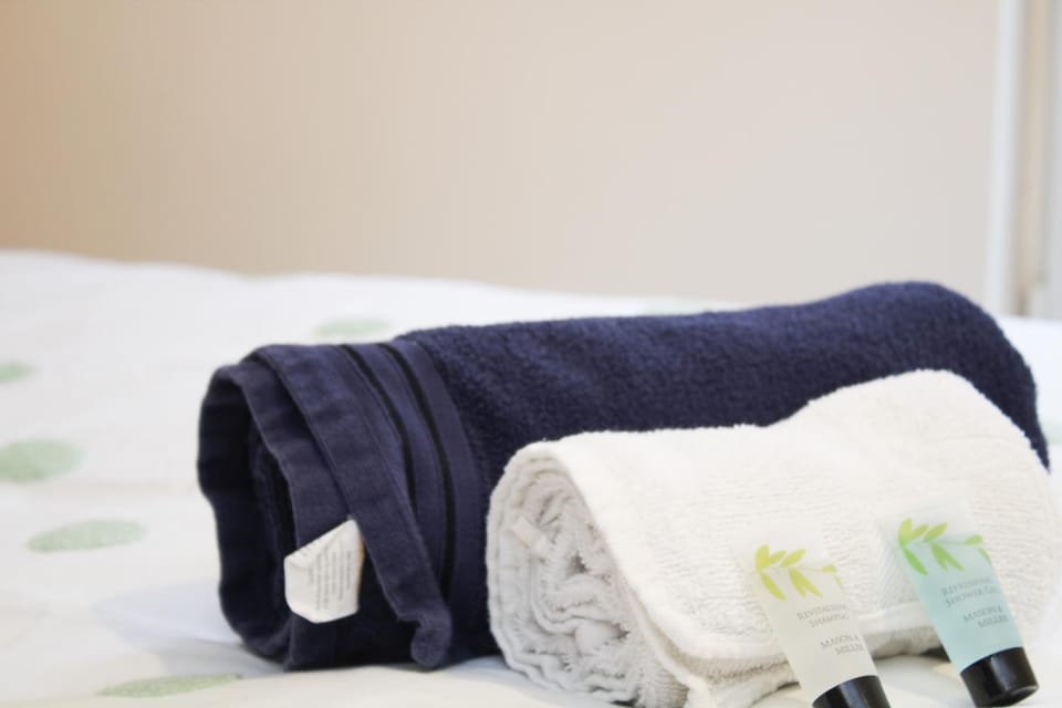 Centrally located double room Bed and Breakfast in Southampton