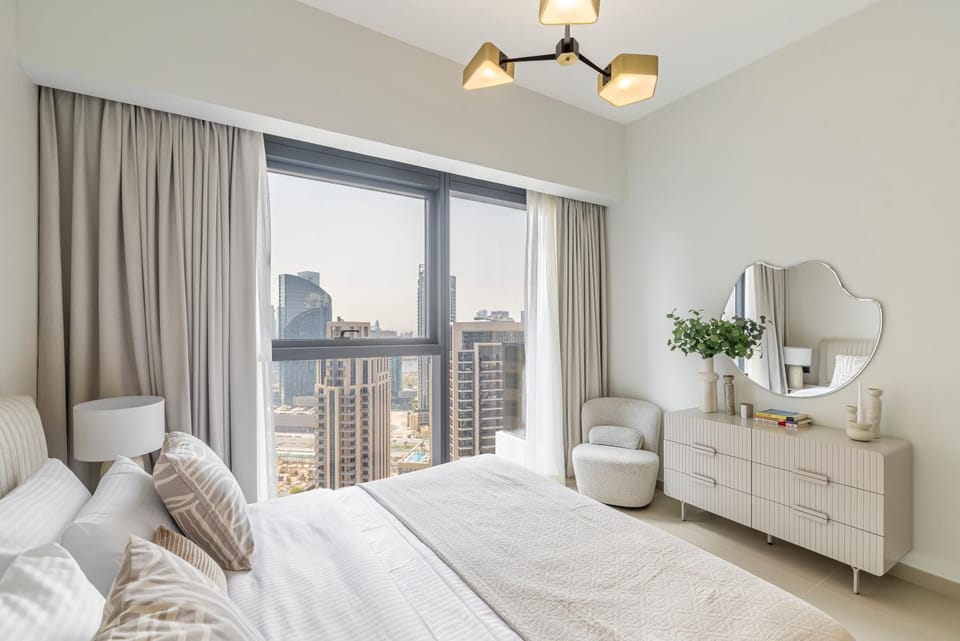 Bed, Photo of the whole room, Bedroom, City view