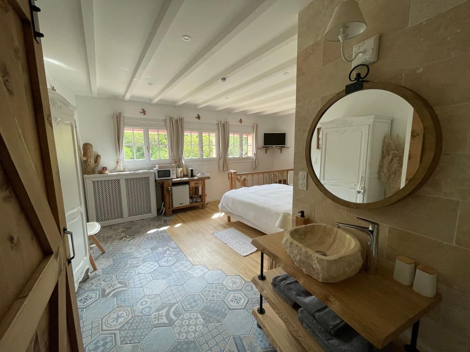 Bathroom, Photo of the whole room