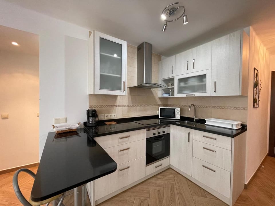 Terrasol Paseo Larios San Francisco Apartment in Torre del Mar