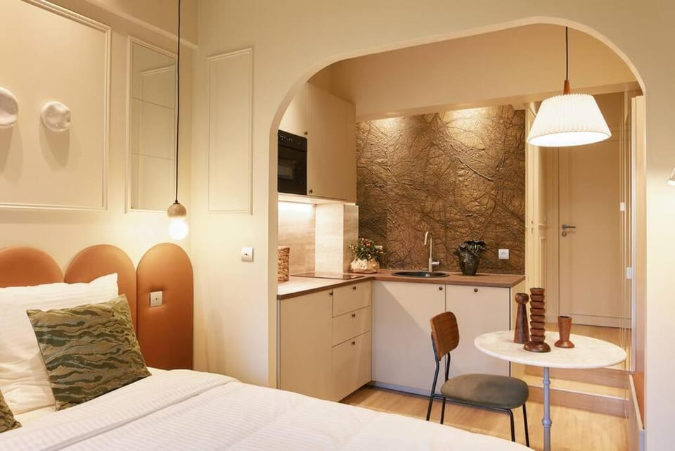 Saint Charles Room - Duke Housing Apartment in Paris