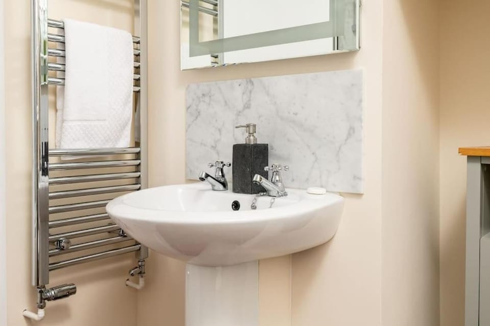 Ground Wing - Norfolk Cottage Agency Apartment in North Norfolk District