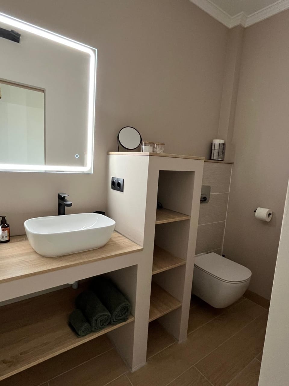 Toilet, Bathroom