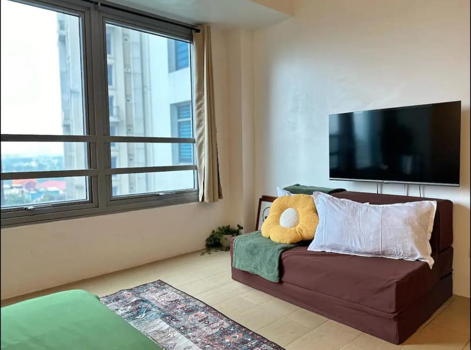 Studio in Eastwood Fast Wifi Free Pool & Gym Apartment in Pasig