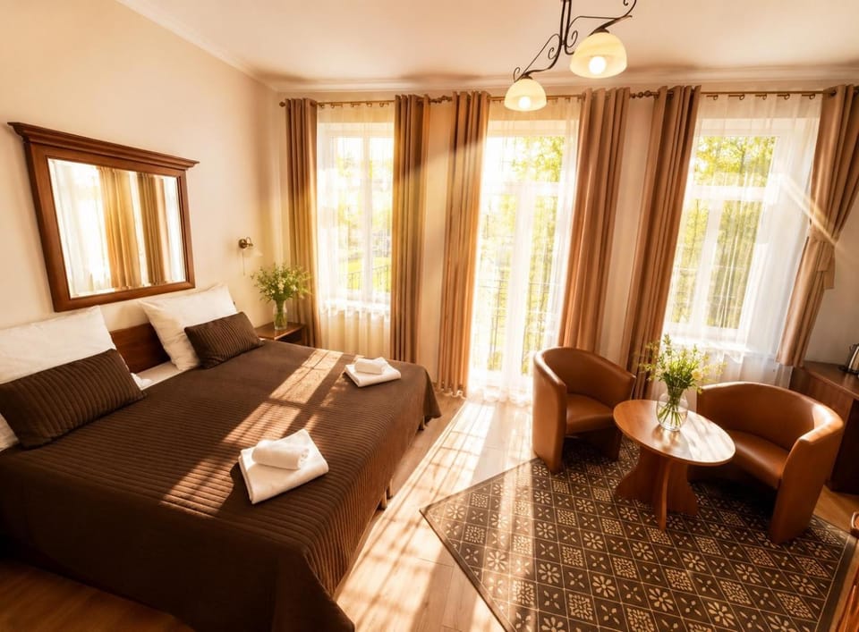Pensjonat Zamek Dersława Bed and Breakfast in Poland