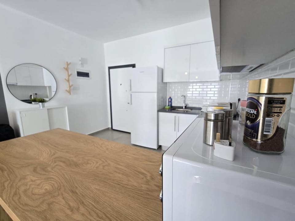 Coffee/tea facilities, Kitchen or kitchenette, minibar, oven, pet friendly, stove, toaster