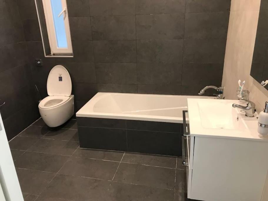 Brand new modern 2 bed 2 bath apt in St Julian's Apartment in Saint Julians