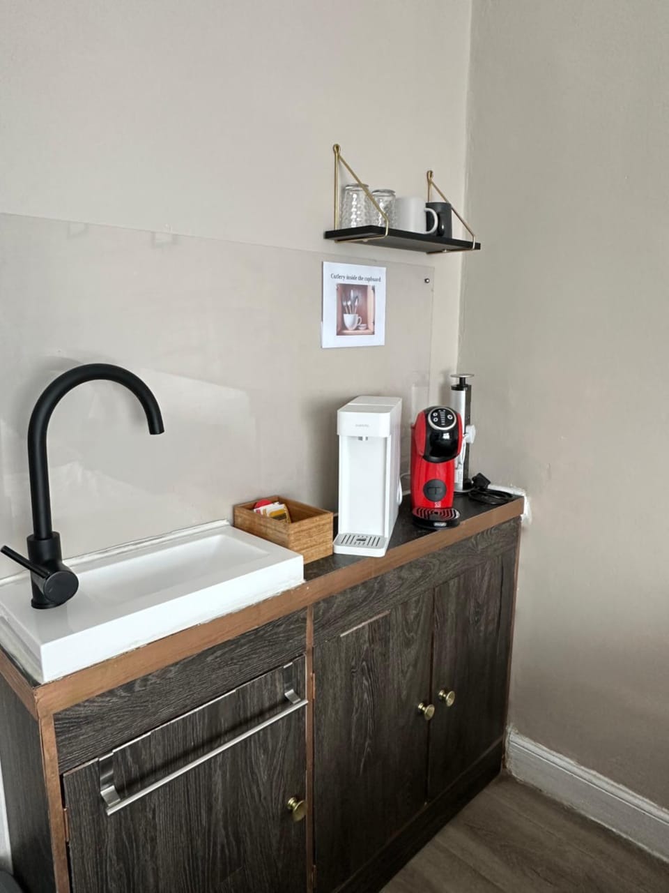 Coffee/tea facilities