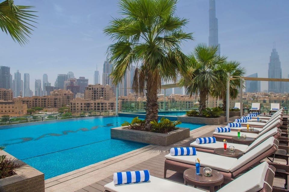 Cozy 1BR with balcony great view, Damac Towers Apartment in Dubai