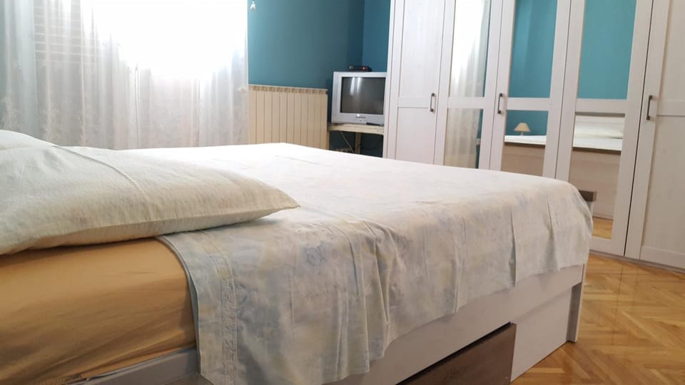 Beachfront Filip Apartment Apartment in Split-Dalmatia County