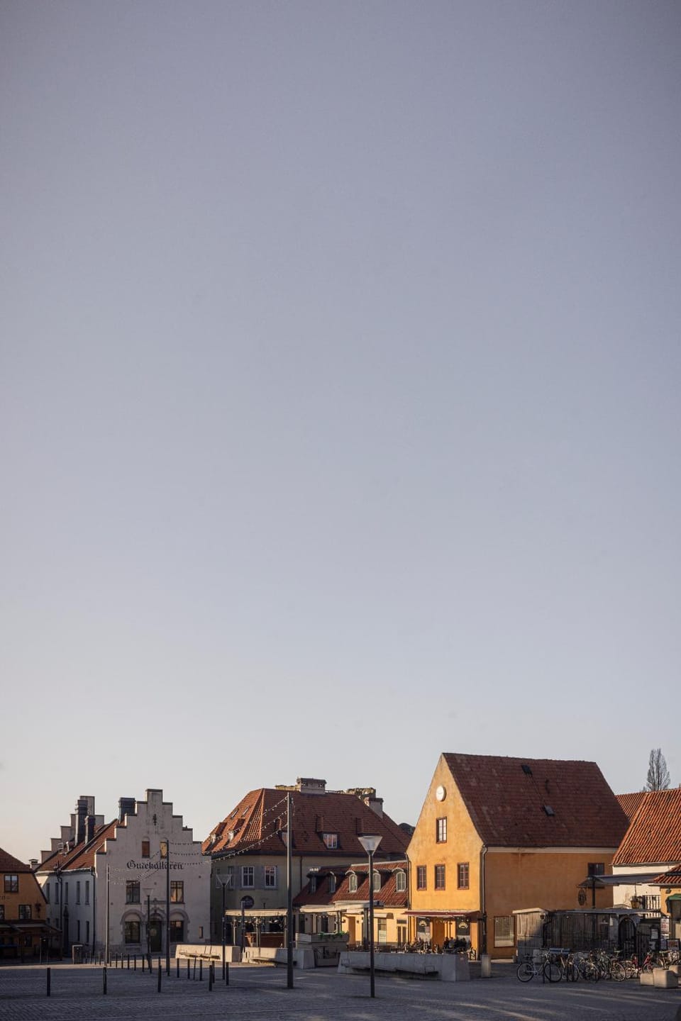 Property building, Neighbourhood