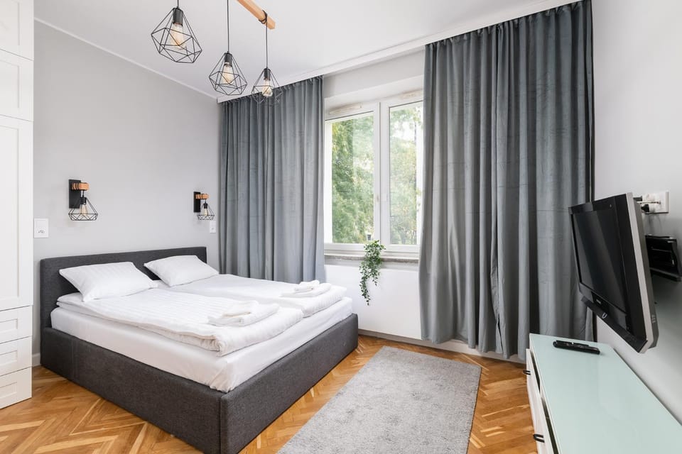 Bed, TV and multimedia