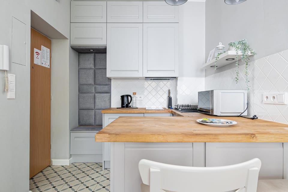Kitchen or kitchenette, stove