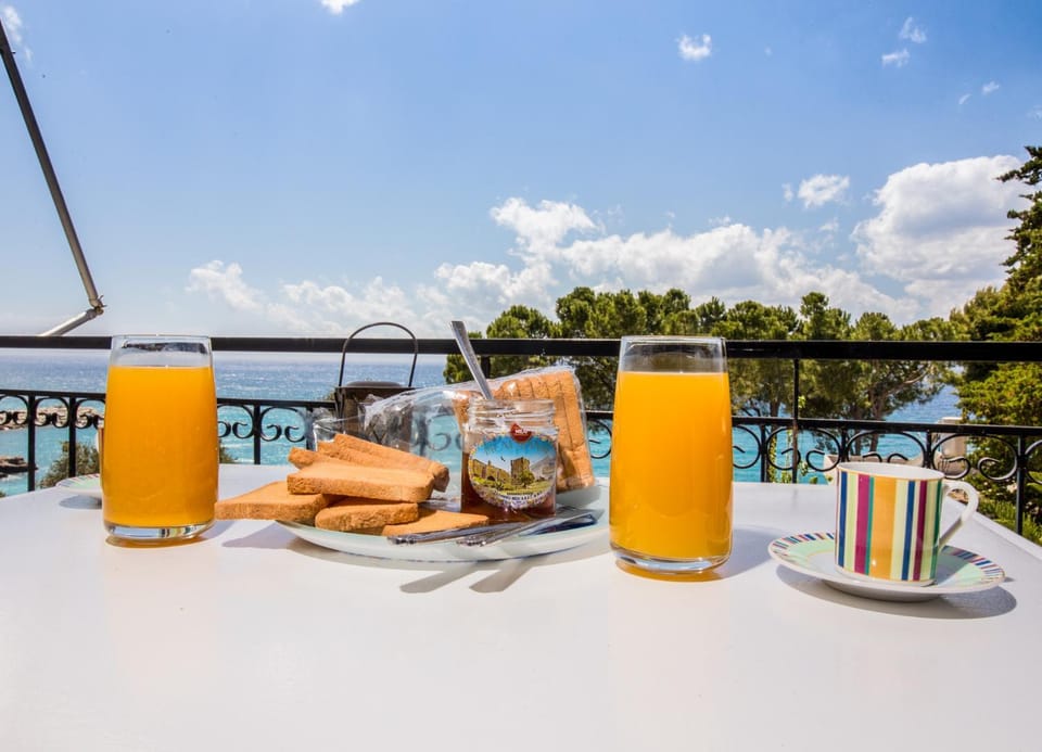 Natural landscape, View (from property/room), Balcony/Terrace, Sea view, Breakfast