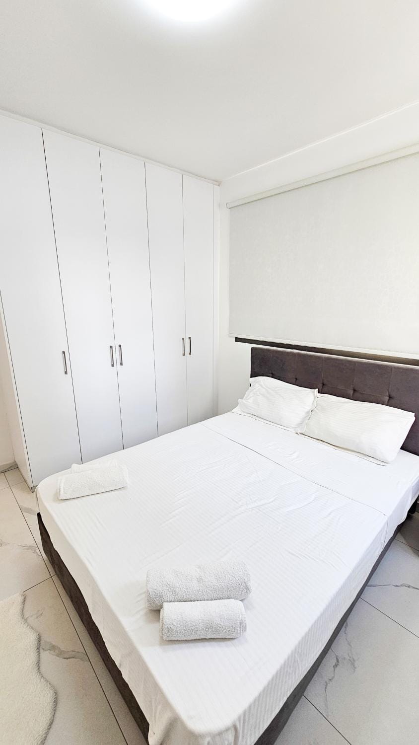 Bed, Bedroom, towels, wardrobe
