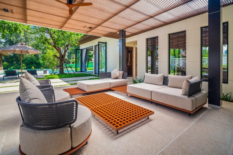 Balcony/Terrace, Seating area, Garden view