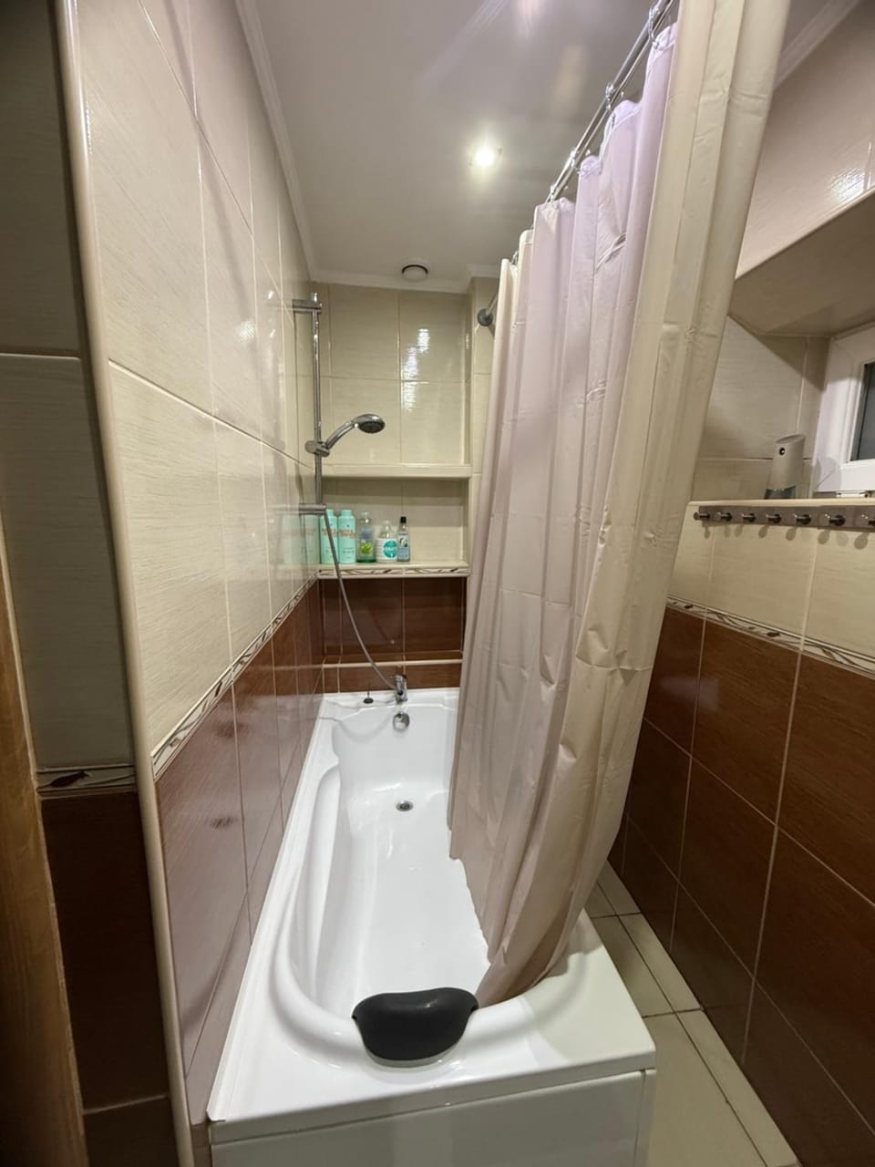 La guitarra apartment - 1 min od dworca Campground/ 
RV Resort in Lviv Oblast