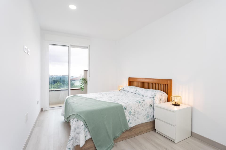 Home2Book Relaxing Poolside Escape, Arona Apartment in Abona