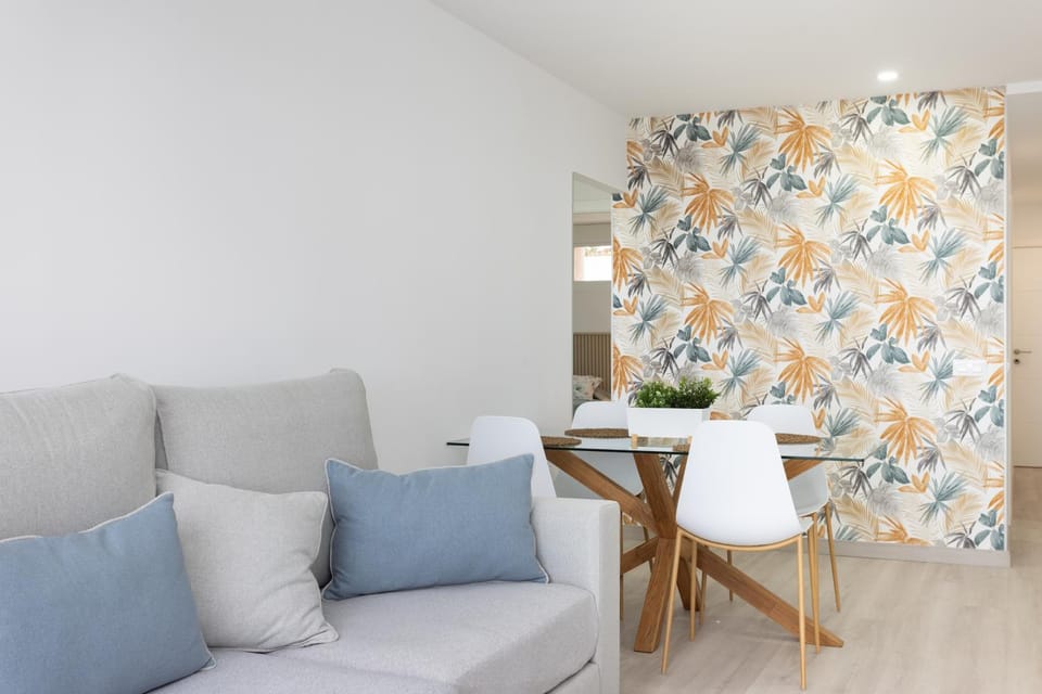 Home2Book Relaxing Poolside Escape, Arona Apartment in Abona
