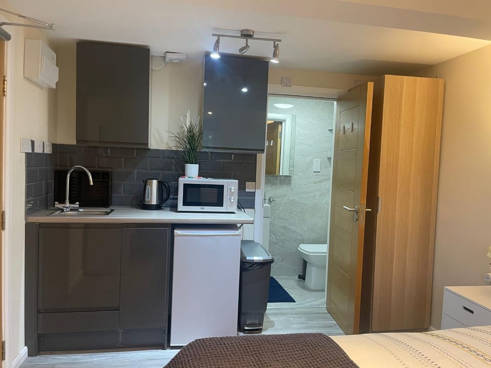 Grays Inn Road - Room 5 Bed and Breakfast in London Borough of Islington