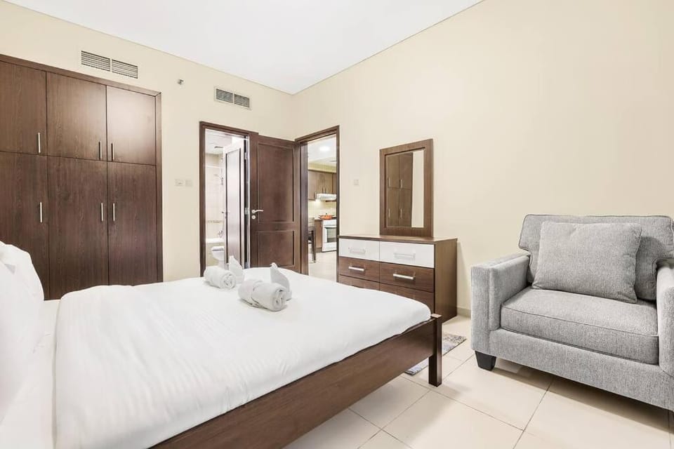 FIRST CLASS 1BR Charming Marina Escape Apartment in Dubai