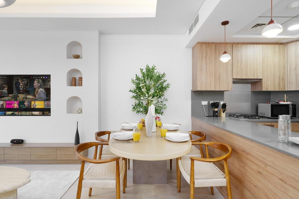 Coffee/tea facilities, Kitchen or kitchenette, Seating area, Dining area, oven, pet friendly, stove, toaster