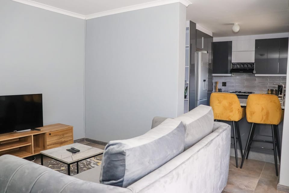 Centrally Located Luxurious Unit in CBD Apartment in Africa