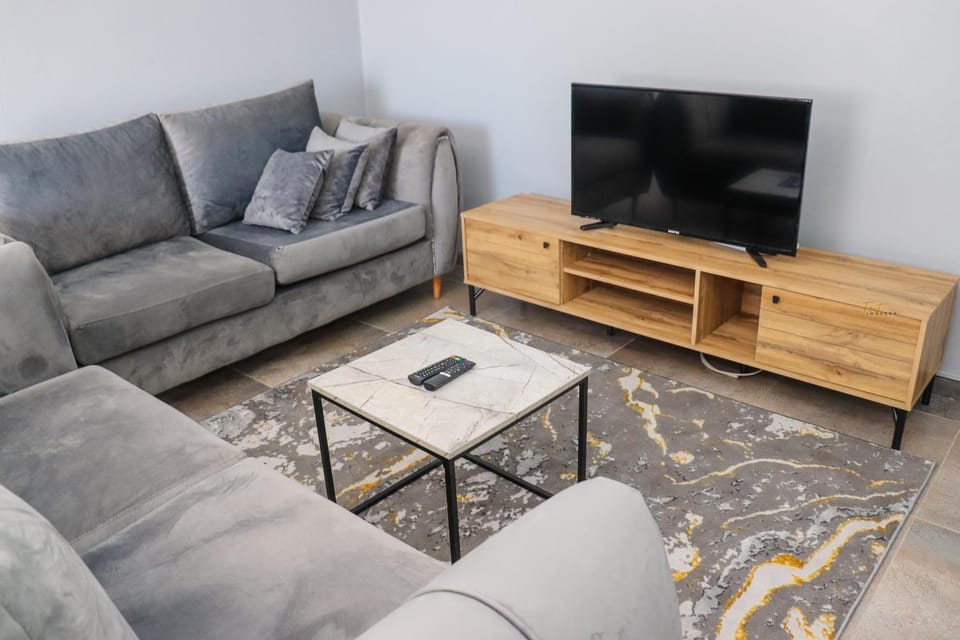 Centrally Located Luxurious Unit in CBD Apartment in Africa