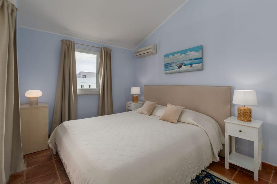 Mediterranes Ferienhaus mit Loungebett, BBQ, privatem Garten, Waschmaschine, klimatisierten Schlafzimmern House in Istria County