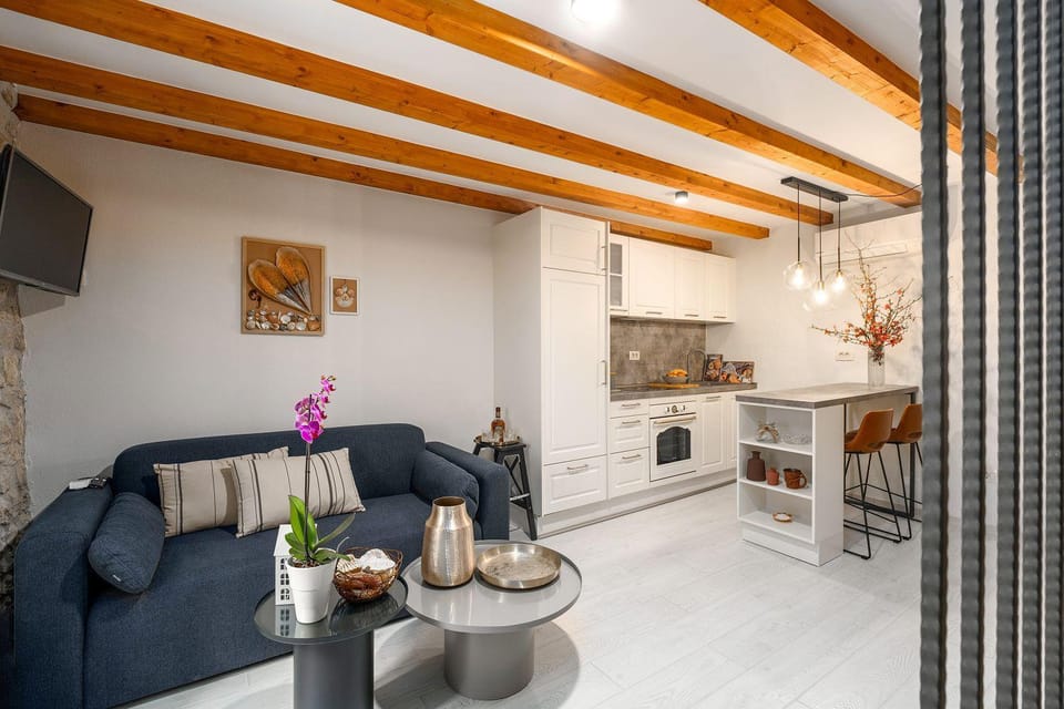 Cozy Studio-Apartment inmitten der Altstadt von Porec und nur 50 Meter zur Adria Apartment in Poreč