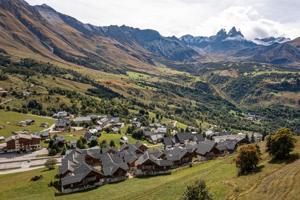 Apartment for 6 to 8 people in Albiez Apartment in Auvergne-Rhône-Alpes