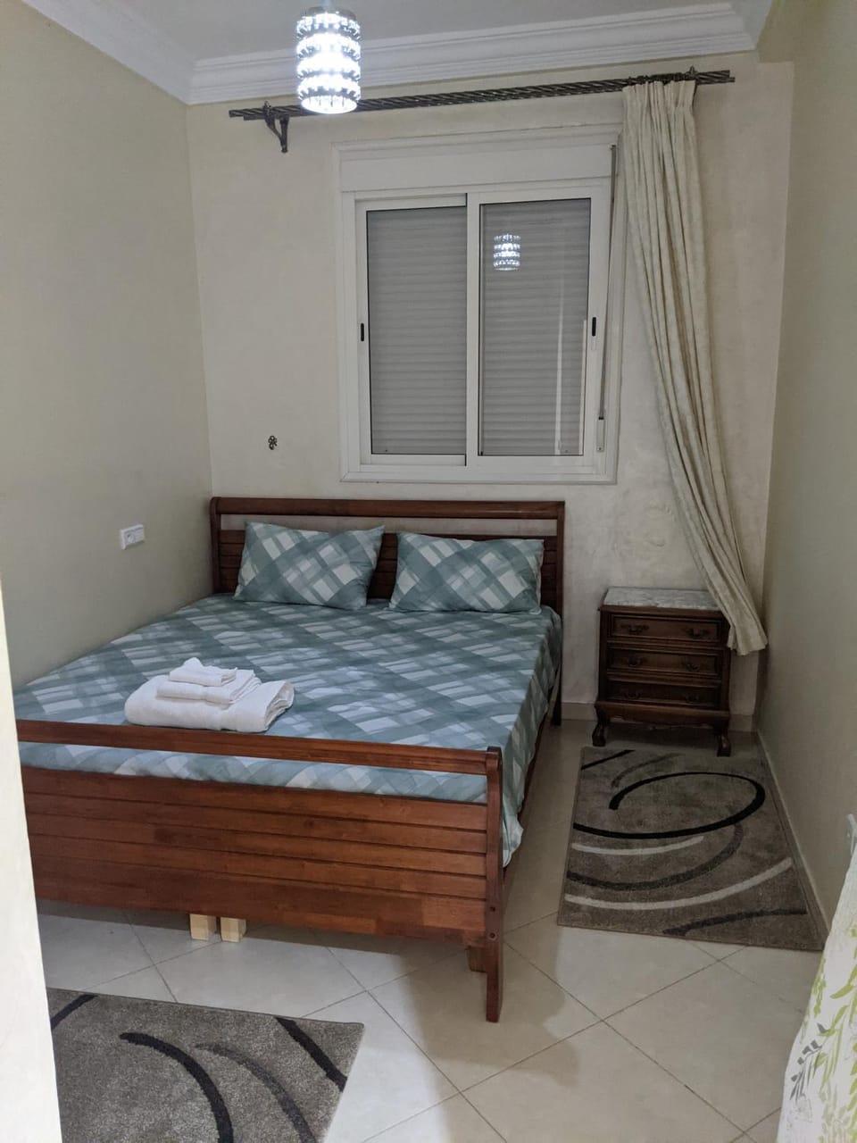 Photo of the whole room, Bedroom, towels