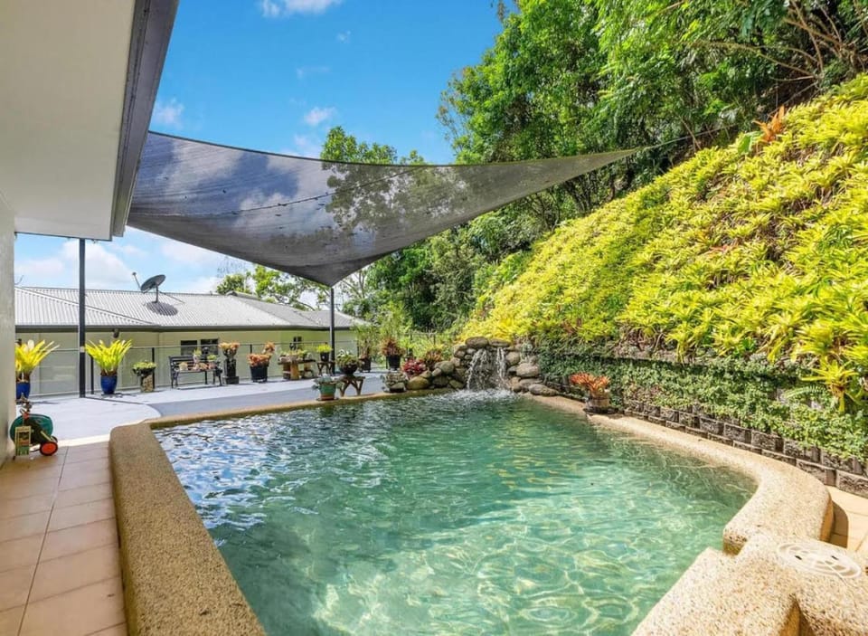 Elevate Your Stay at Cloud Nine House in Cairns