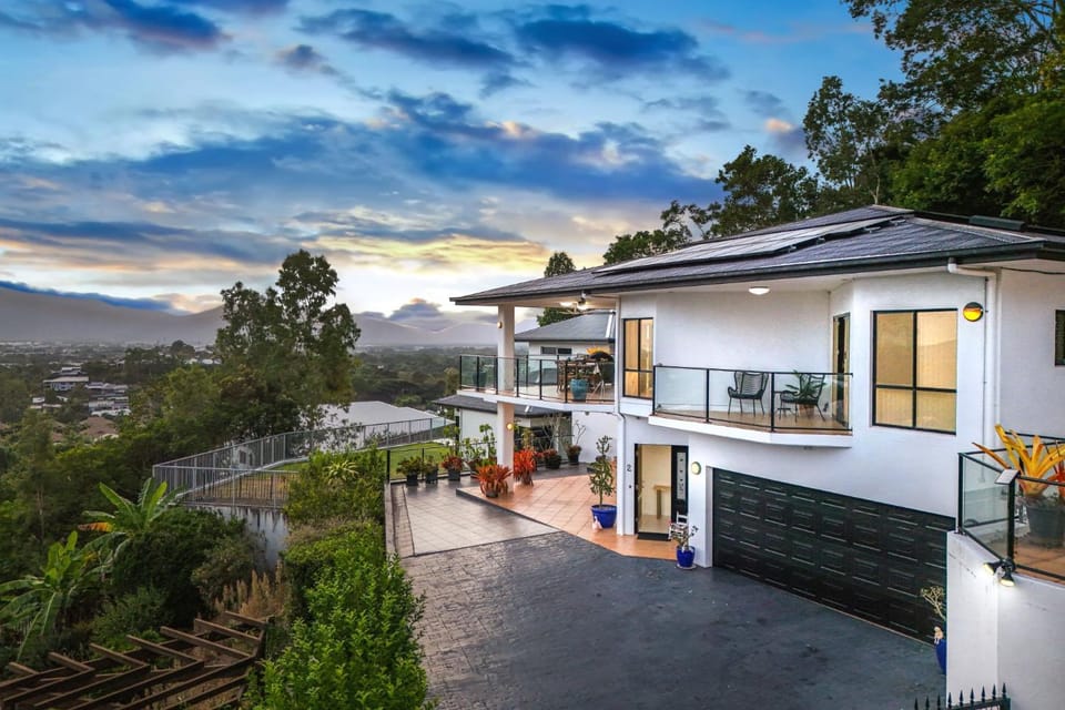 Elevate Your Stay at Cloud Nine House in Cairns