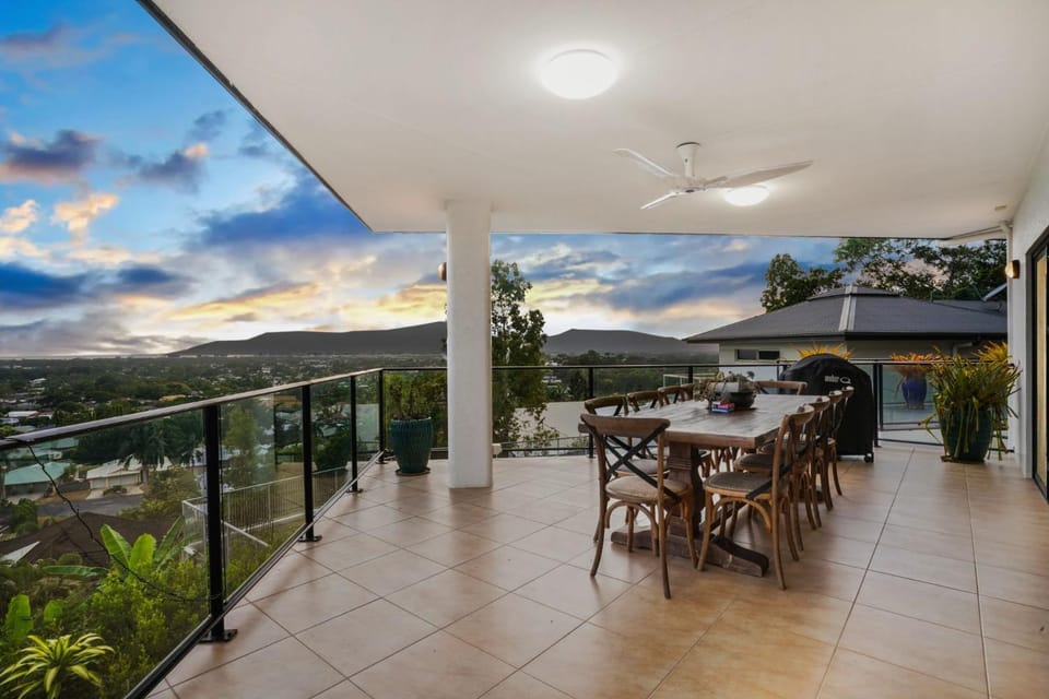 Elevate Your Stay at Cloud Nine House in Cairns