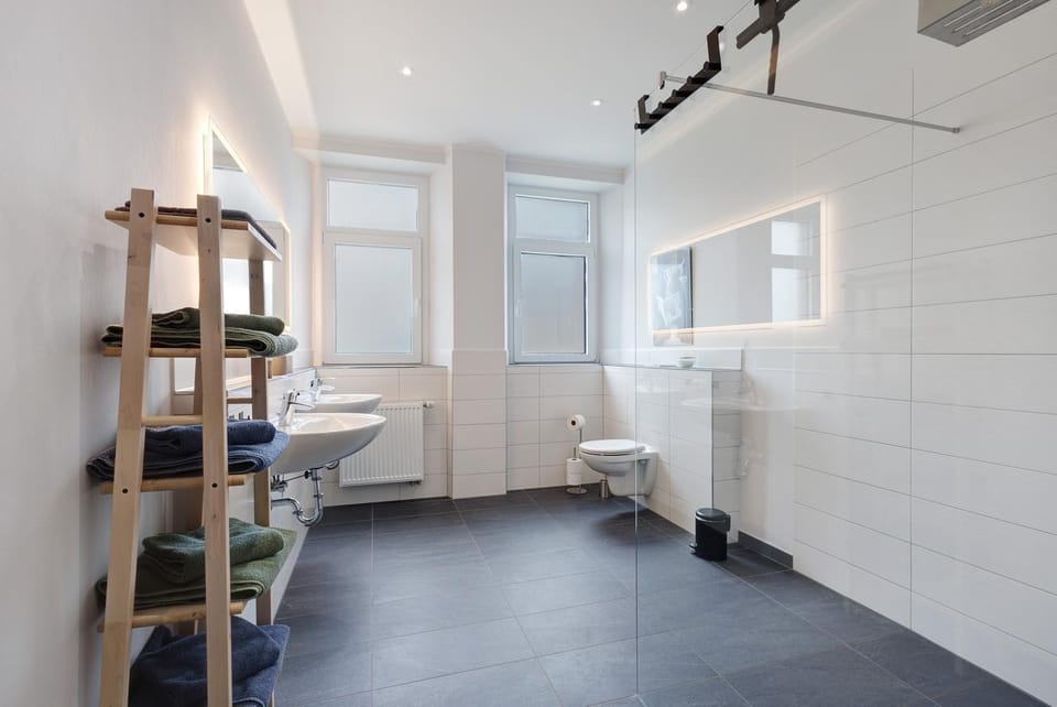 Property building, Bathroom, Living room