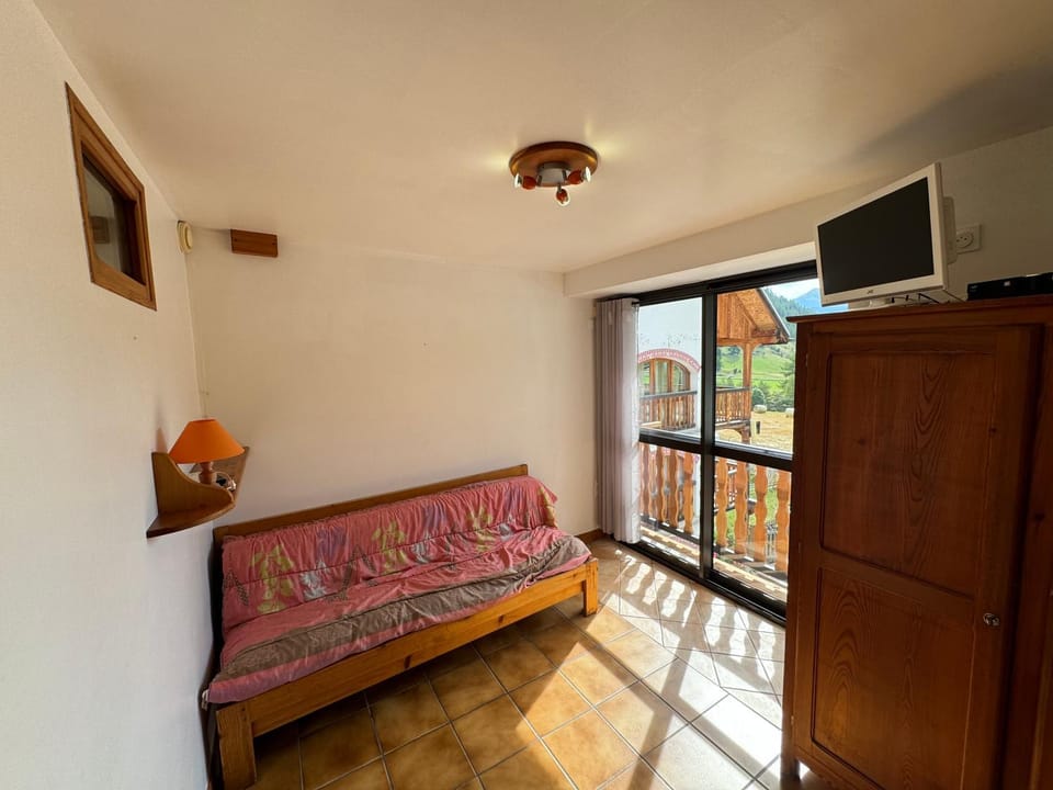 Communal lounge/ TV room, Bedroom