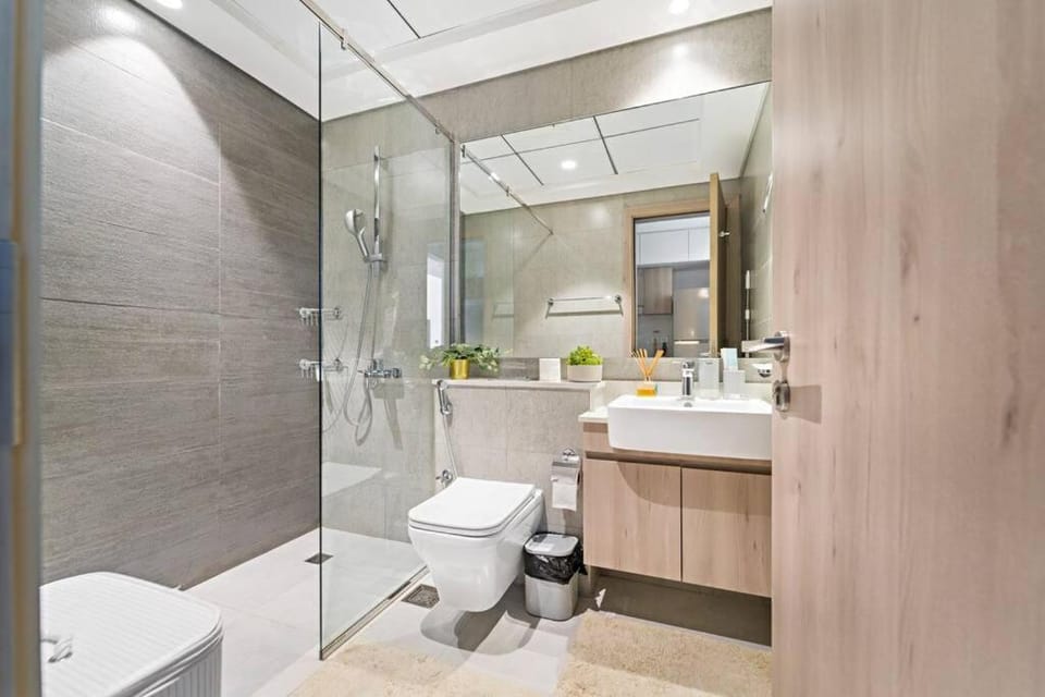 Modern Studio Near To Park Apartment in Dubai