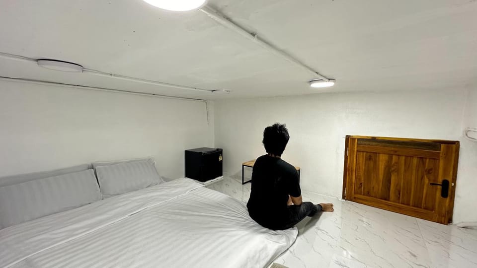 Megun capsule 150 cm Apartment in Bangkok